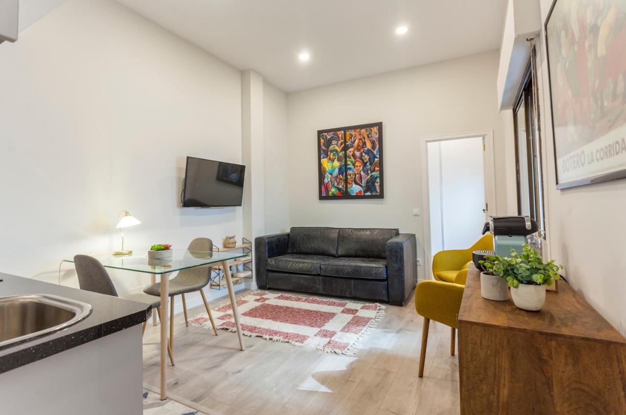 Apartamento Gran Via En マドリード エクステリア 写真